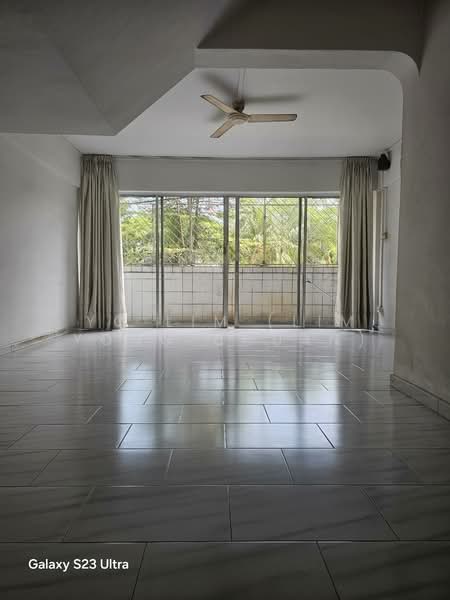 51 Teban Gardens Road, 51 Teban Gardens Road, 3 Bedrooms, 1,571 sqft, HDB Flat For Sale, by YC Lim (Lim Yong Chuan), 500099970 - Living Room - PropertyGuru.com.sg