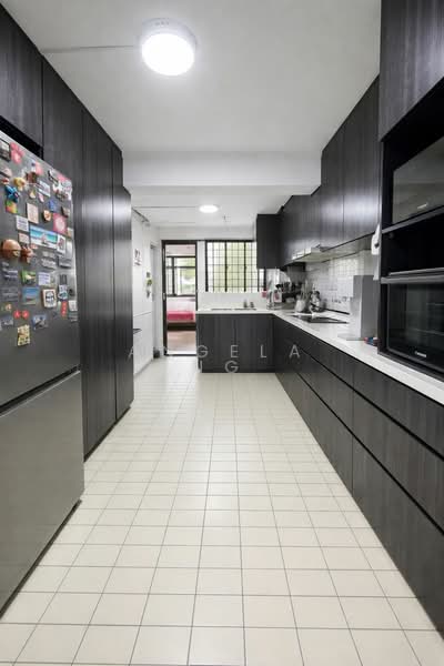 17 Marsiling Lane HDB Flat For Sale at S$ 359,000 | PropertyGuru Singapore - Kitchen