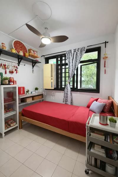 17 Marsiling Lane HDB Flat For Sale at S$ 359,000 | PropertyGuru Singapore - Bedroom