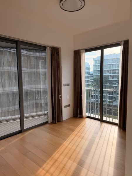 The Reef at King's Dock, 16 Harbourfront Avenue, 2 Bedrooms, 883 sqft, Condominium For Rent, by Javier Tan, 500099984 - Balcony - PropertyGuru.com.sg