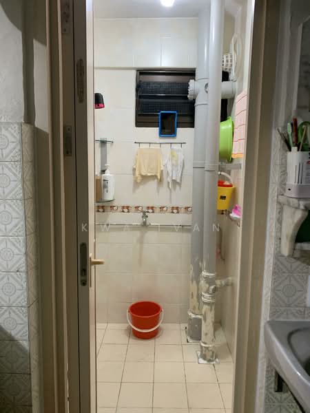 86 Whampoa Drive, 86 Whampoa Drive, Room Rental, 850 sqft, HDB Flat For Rent, by Kwa Ivan, 500099989 - Bathroom - PropertyGuru.com.sg