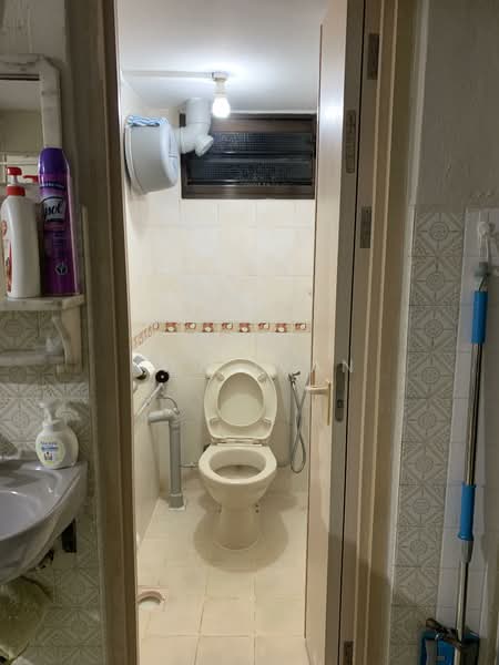 86 Whampoa Drive, 86 Whampoa Drive, Room Rental, 850 sqft, HDB Flat For Rent, by Kwa Ivan, 500099989 - Bathroom - PropertyGuru.com.sg