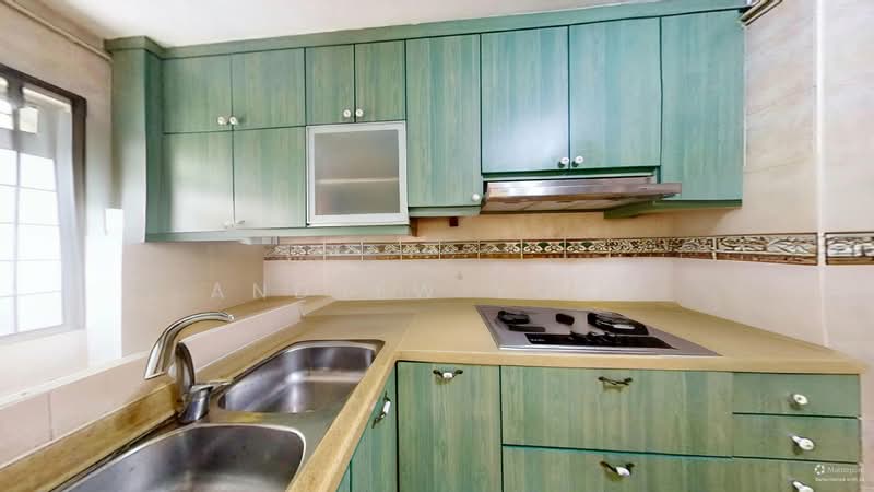 94B Bedok North Avenue 4 HDB Flat For Sale at S$ 948,888 | PropertyGuru Singapore - Kitchen
