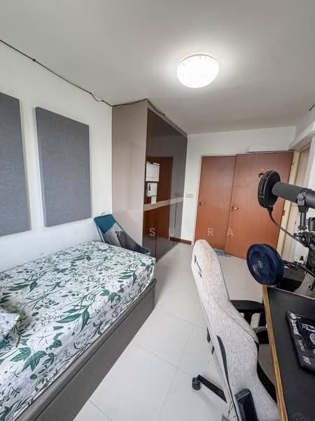 261A Punggol Way HDB Flat For Sale at S$ 610,000 | PropertyGuru Singapore - Bedroom