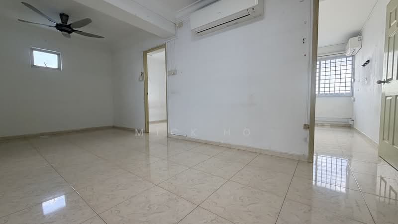 126 Pasir Ris Street 11 HDB Flat For Sale at S$ 699,999 | PropertyGuru Singapore - Interior