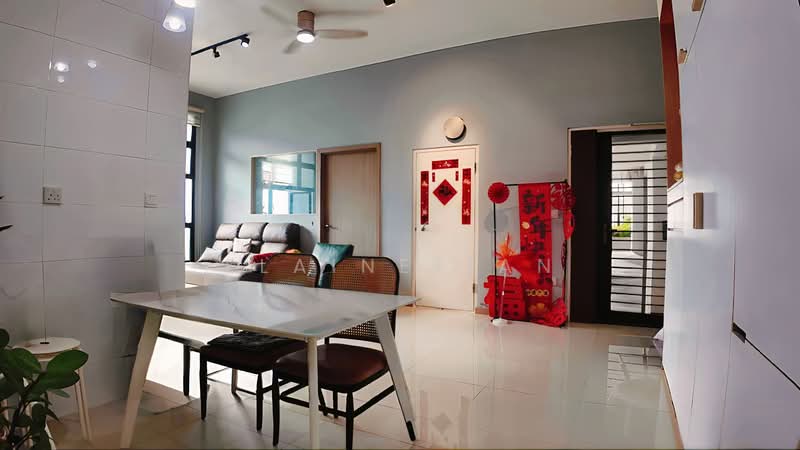 415A Northshore Drive HDB Flat For Sale at S$ 799,000 | PropertyGuru Singapore - Living Room