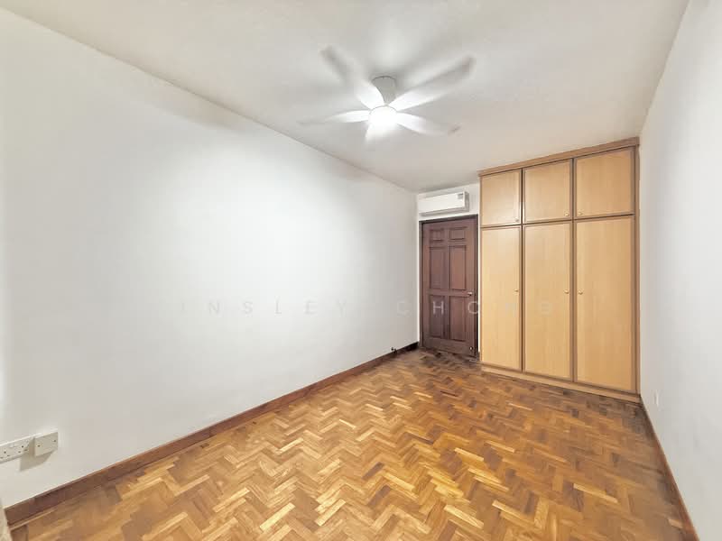 Kelulut Hill Terraced House For Sale at S$ 3,900,000 | PropertyGuru Singapore - Interior