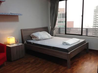 For Rent - International Plaza