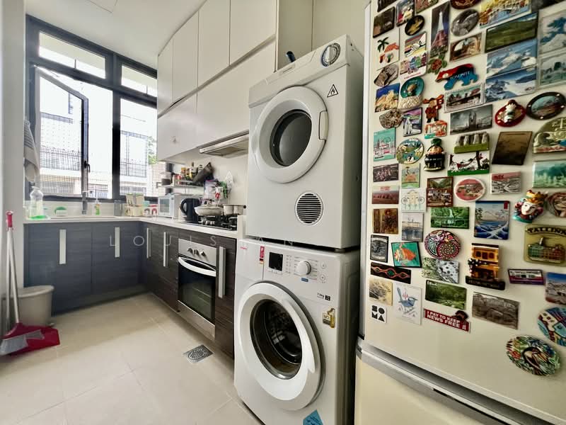 The Foresta @ Mount Faber, 102 Wishart Road, 2 Bedrooms, 1,195 sqft, Condominium For Rent, by Louis Ang 洪家豪, 500100026 - Kitchen - PropertyGuru.com.sg