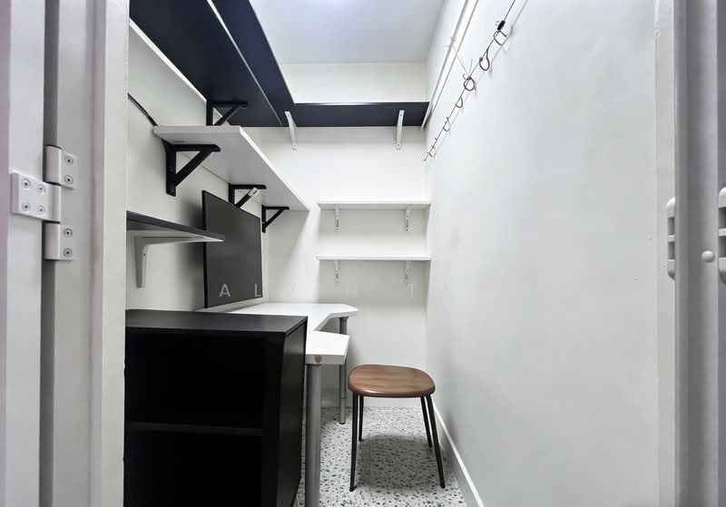 349 Clementi Avenue 2, 349 Clementi Avenue 2, 3 Bedrooms, 990 sqft, HDB Flat For Sale, by Alvin Tay, 500100031 - Study - PropertyGuru.com.sg