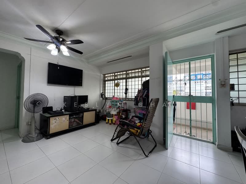 619 Woodlands Drive 52 HDB Flat For Sale at S$ 550,000 | PropertyGuru Singapore - Living Room