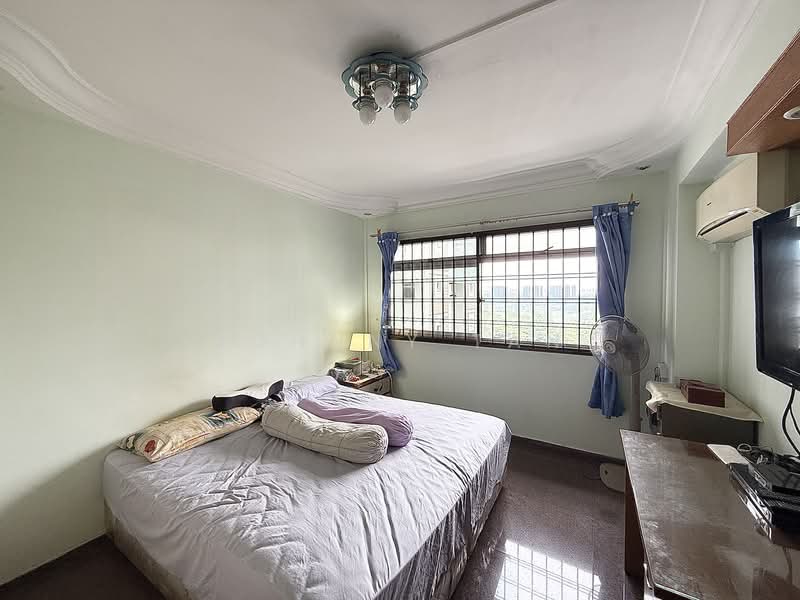 321 Tah Ching Road HDB Flat For Sale at S$ 728,000 | PropertyGuru Singapore - Bedroom