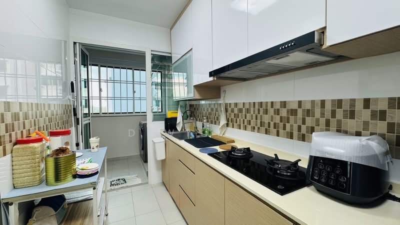 662A Edgedale Plains, 662A Edgedale Plains, Room Rental, 120 sqft, HDB Flat For Rent, by Dewi Tan, 500100071 - Kitchen - PropertyGuru.com.sg