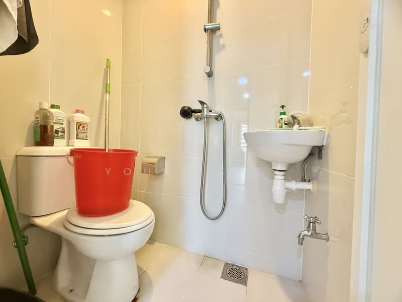 The Palette, 109 Pasir Ris Grove, Room Rental, 108 sqft, Condominium For Rent, by Young Chng, 500100076 - Bathroom - PropertyGuru.com.sg