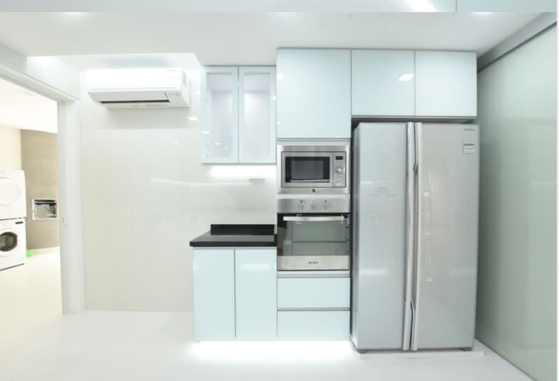 Nassim Jade, 3 Nassim Road, 4 Bedrooms, 2,400 sqft, Condominium For Rent, by Yammie Ho, 500100077 - Kitchen - PropertyGuru.com.sg