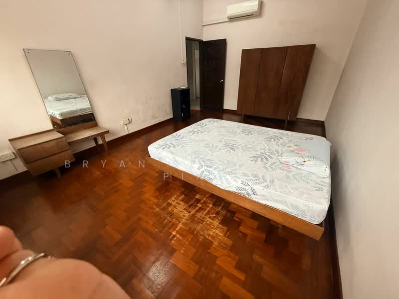Bukit Timah Landed, , Room Rental, 800 sqft, Terraced House For Rent, by Bryan Seah Seng Ping, 500100082 - Bedroom - PropertyGuru.com.sg