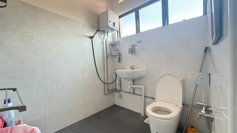 Bukit Timah Landed, , Room Rental, 800 sqft, Terraced House For Rent, by Bryan Seah Seng Ping, 500100082 - Bathroom - PropertyGuru.com.sg