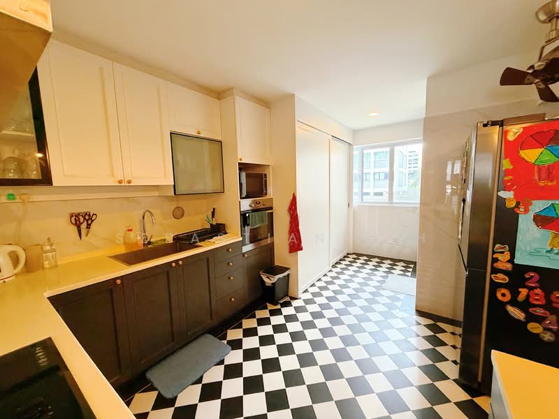 123 Serangoon North Avenue 1 HDB Flat For Sale at S$ 928,000 | PropertyGuru Singapore - Kitchen