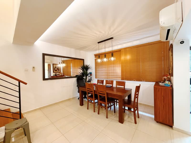 123 Serangoon North Avenue 1 HDB Flat For Sale at S$ 928,000 | PropertyGuru Singapore - Dining Room