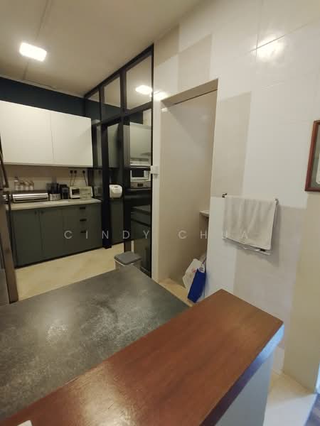 147 Mei Ling Street HDB Flat For Sale at S$ 1,899,999 | PropertyGuru Singapore - Wet and Dry kitchen