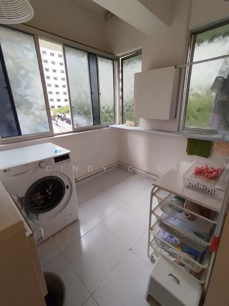 147 Mei Ling Street HDB Flat For Sale at S$ 1,899,999 | PropertyGuru Singapore - Enclosed Yard