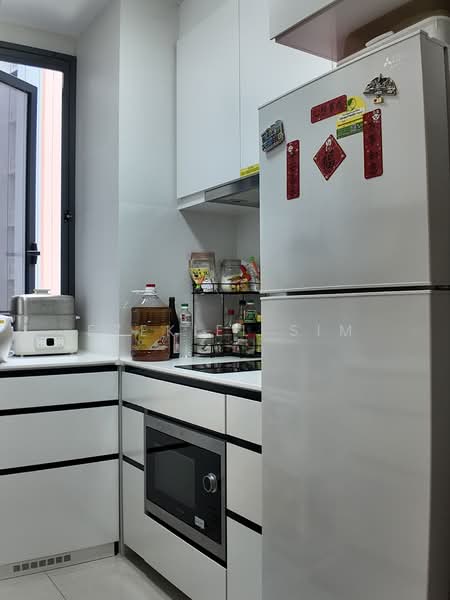 Parc Botannia Condominium For Sale at S$ 1,290,000 | PropertyGuru Singapore - Kitchen