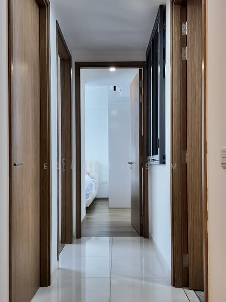 Parc Botannia Condominium For Sale at S$ 1,290,000 | PropertyGuru Singapore - Corridor