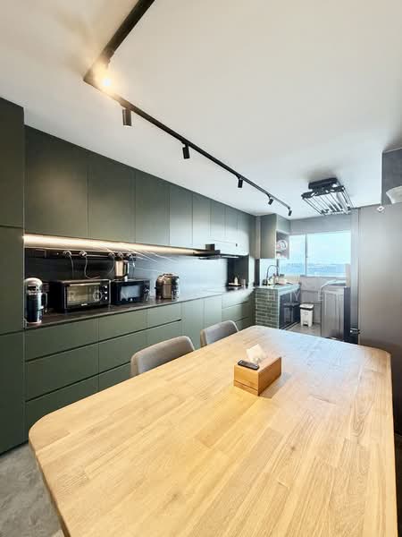 629 Hougang Avenue 8 HDB Flat For Sale at S$ 528,000 | PropertyGuru Singapore - Kitchen