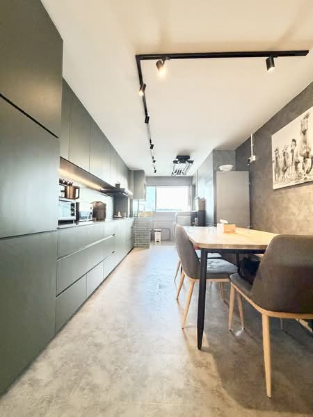 629 Hougang Avenue 8 HDB Flat For Sale at S$ 528,000 | PropertyGuru Singapore - Kitchen