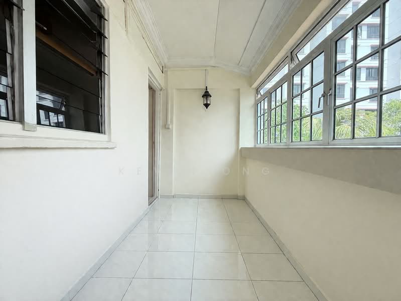 142 Serangoon North Avenue 1 HDB Flat For Sale at S$ 1,000,000 | PropertyGuru Singapore - Balcony