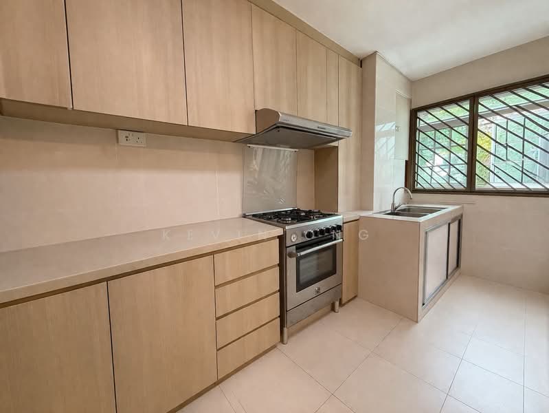 142 Serangoon North Avenue 1 HDB Flat For Sale at S$ 1,000,000 | PropertyGuru Singapore - Kitchen