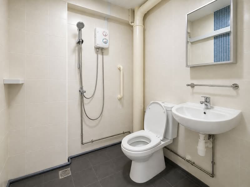 142 Serangoon North Avenue 1, 142 Serangoon North Avenue 1, 4 Bedrooms, 1,625 sqft, HDB Flat For Sale, by Kevin Ong, 500100113 - Bathroom 1 - PropertyGuru.com.sg