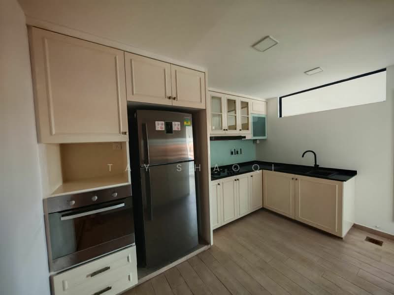 Cascadale, 732 Upper Changi Road East, Room Rental, 100 sqft, Condominium For Rent, by Tay Shaoqi, 500100115 - Kitchen - PropertyGuru.com.sg