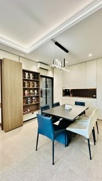 Tropical Spring Condominium For Sale at S$ 1,580,000 | PropertyGuru Singapore - Dining Room