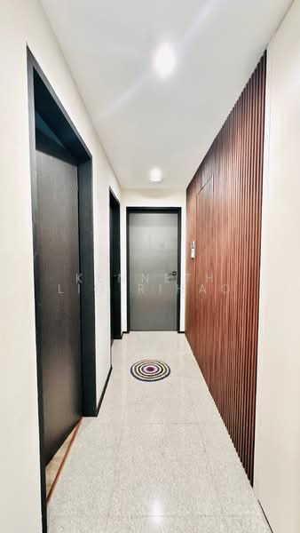 Tropical Spring Condominium For Sale at S$ 1,580,000 | PropertyGuru Singapore - Corridor