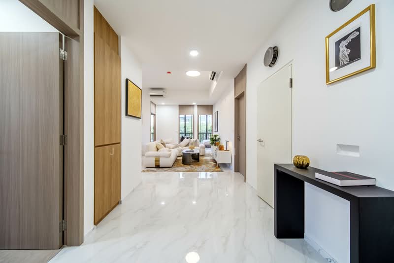K Suites, 21 Lorong K Telok Kurau, 4 Bedrooms, 1,076 sqft, Apartment For Rent, by Julian Neo, 500100121 - Living Room - PropertyGuru.com.sg