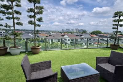 For Sale - R E BU I L T Saraca bungalow with lift