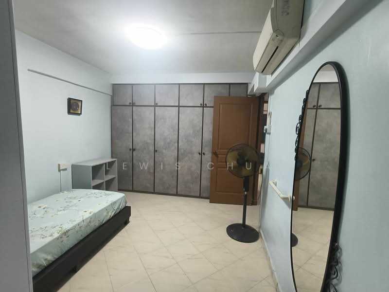 215 Yishun Street 21, 215 Yishun Street 21, Room Rental, 160 sqft, HDB Flat For Rent, by Lewis Chua, 500100124 - Bedroom - PropertyGuru.com.sg
