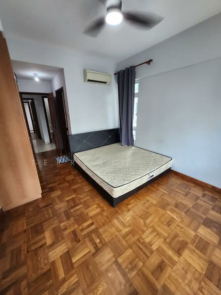 The Tropica Condominium For Sale at S$ 1,200,000 | PropertyGuru Singapore - Bedroom