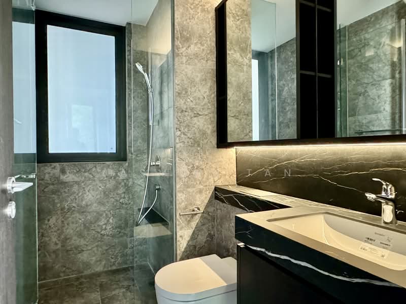 Hyll on Holland Condominium For Sale at S$ 3,150,000 | PropertyGuru Singapore - Bathroom