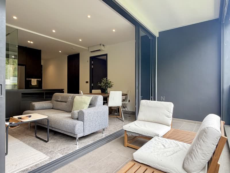 Hyll on Holland, 95 Holland Road, 3 Bedrooms, 1,055 sqft, Condominium For Sale, by Jasmine Tan, 500100136 - Living Room - PropertyGuru.com.sg