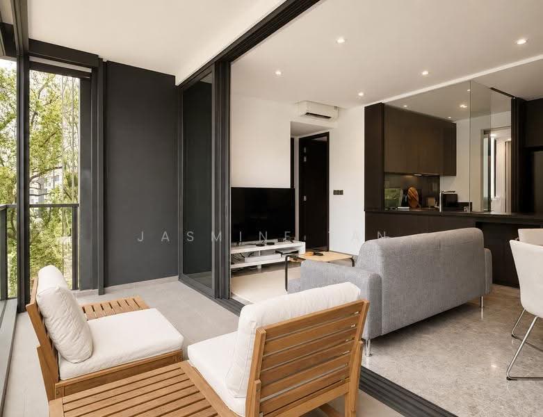 Hyll on Holland, 95 Holland Road, Tanglin / Holland / Bukit Timah, 3 Bedrooms, 1,055 sqft, Condominium For Sale, by Jasmine Tan, 500100136 - Balcony - PropertyGuru.com.sg