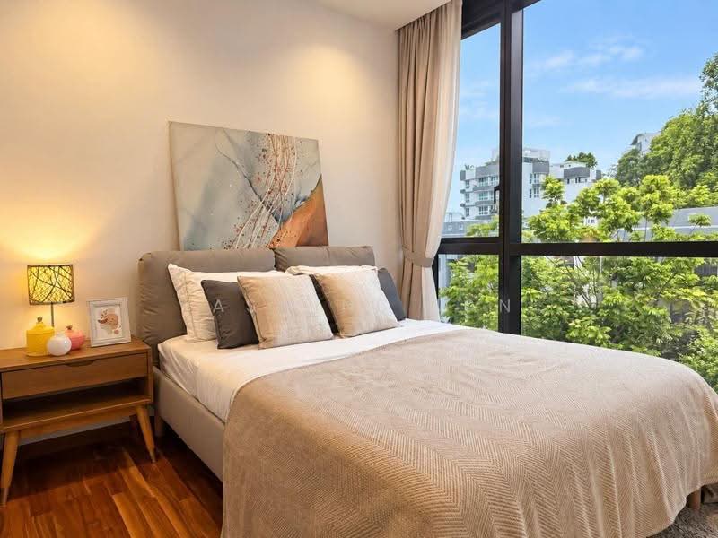 Hyll on Holland, 95 Holland Road, Tanglin / Holland / Bukit Timah, 3 Bedrooms, 1,055 sqft, Condominium For Sale, by Jasmine Tan, 500100136 - Master Bedroom - PropertyGuru.com.sg