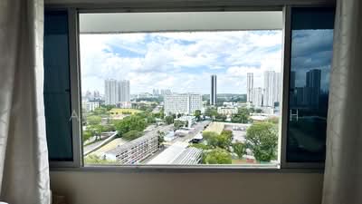 For Sale - 23A Queen's Close