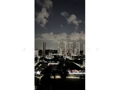 For Sale - 23A Queen's Close