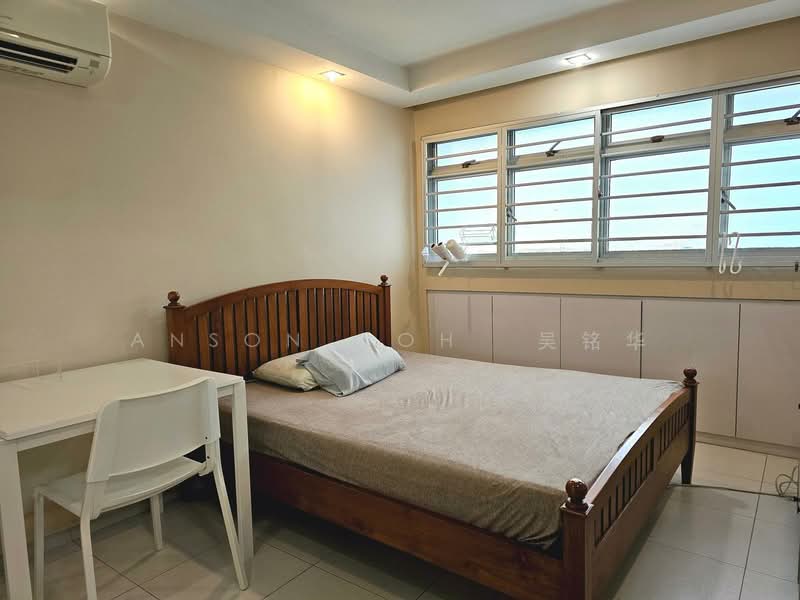 23A Queen's Close, 23A Queen's Close, 2 Bedrooms, 818 sqft, HDB Flat For Sale, by Anson Goh  吴铭华, 500100137 - Bedroom - PropertyGuru.com.sg
