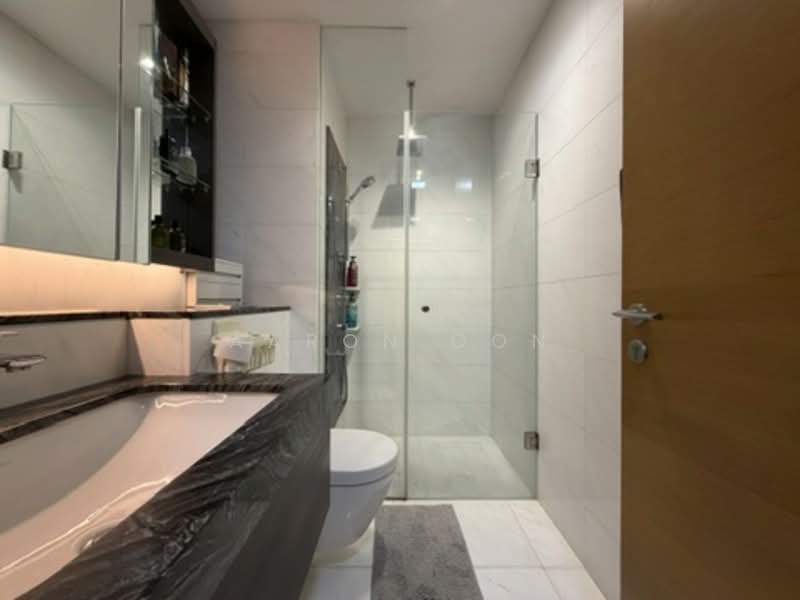 Marina One Residences Condominium For Sale at S$ 2,950,000 | PropertyGuru Singapore - Bathroom