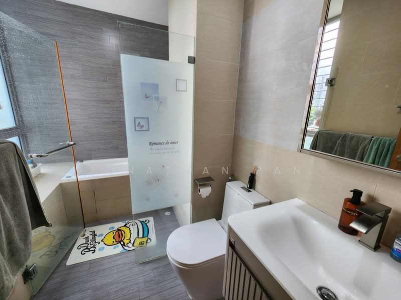 Carabelle Condominium For Sale at S$ 2,458,000 | PropertyGuru Singapore - Bathroom
