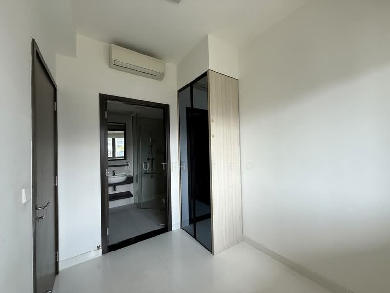 The Rise @ Oxley - Residences, 73 Oxley Rise, 2 Bedrooms, 646 sqft, Apartment For Rent, by Ruth Teo, 500100151 - Bathroom - PropertyGuru.com.sg