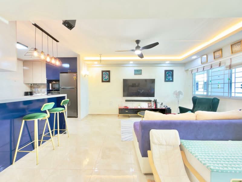 157 Yung Loh Road HDB Flat For Sale at S$ 608,888 | PropertyGuru Singapore - Living Room
